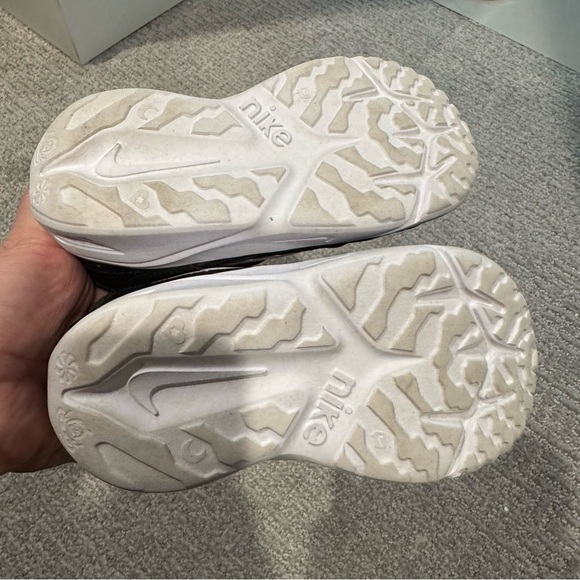 Nike Toddler Shoes - Picture 7 of 10
